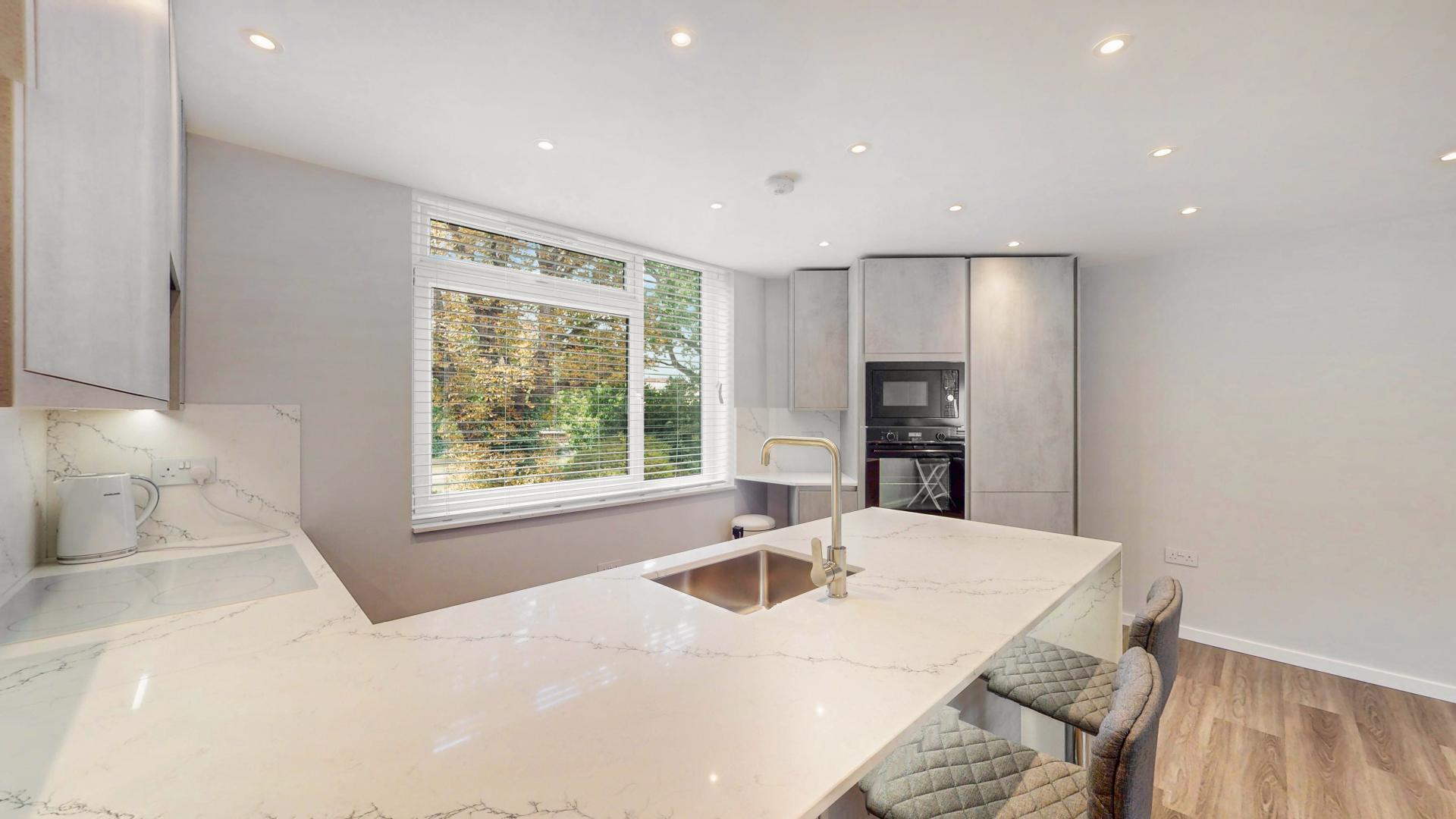 Modern Sharers Apartment Brondesbury Park, Brondesbury 